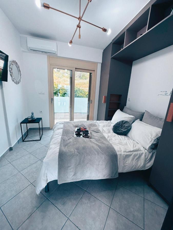 Elysium Apartment Nikiana